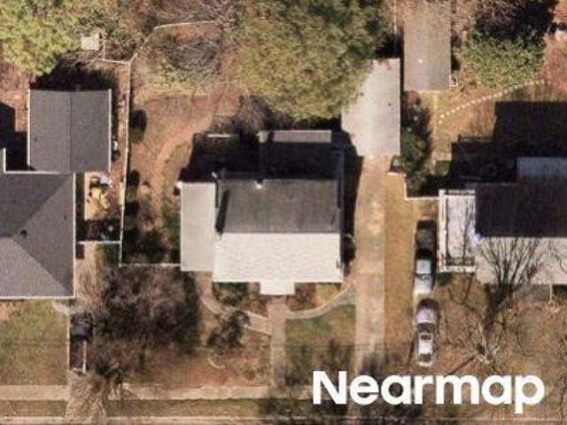 House for sale in Hampton