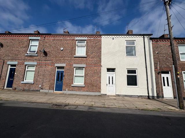 House for rent in Garston, Calderstones