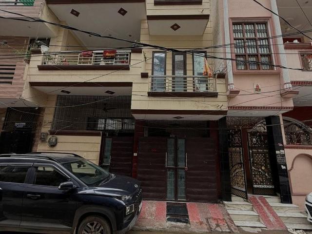 House for sale in Deri