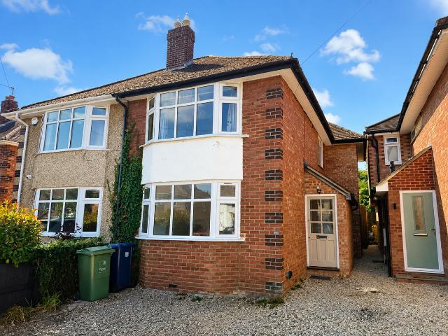House for rent in Risinghurst and Sandhills, The Slade