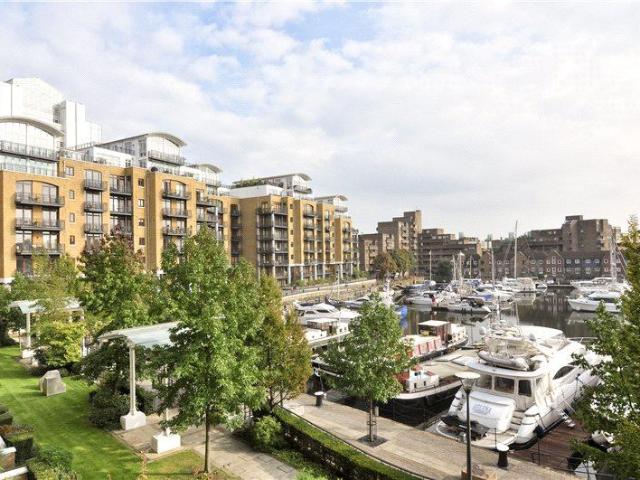 House for rent in Tower Liberty, Wapping