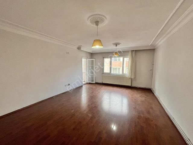 Tevfikbey Mahallesi, Küçükçekmece içerisinde kiralık mülk