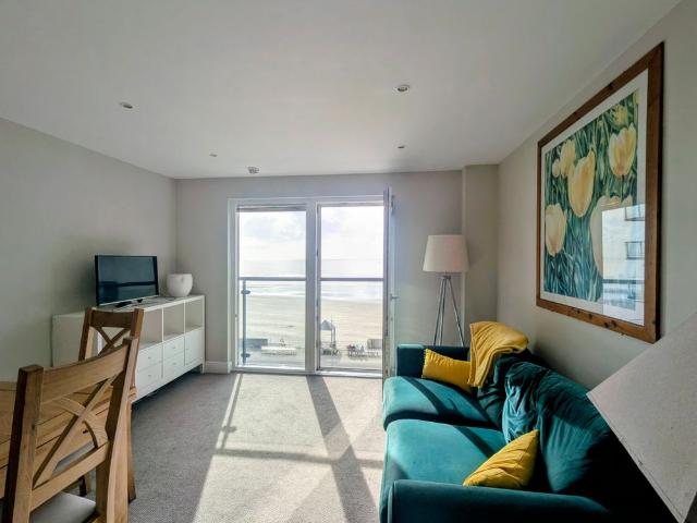 Apartment for rent in Waterfront, Swansea