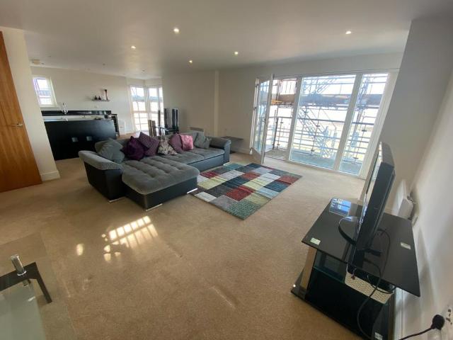Apartment for rent in Nangreaves, Wales