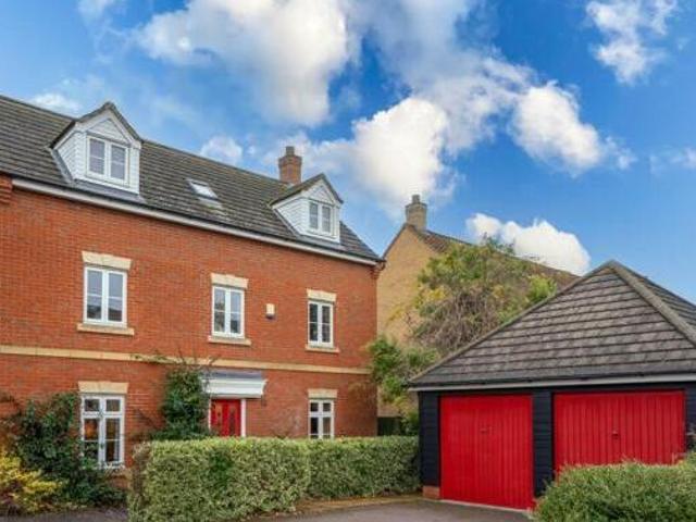 House for sale in City of London, Greater London