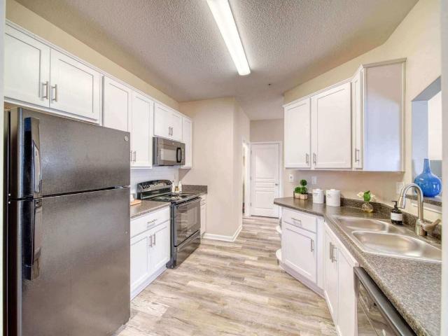 Apartment for rent in Meridian Obici, Suffolk