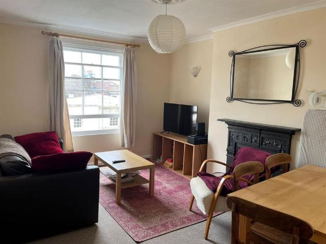 Room for rent in City Centre, Feckenham