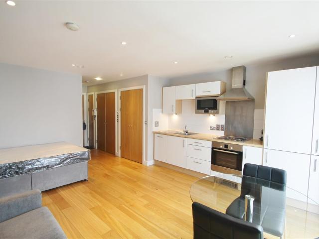 Studio for rent in Falcon Lodge, Wales