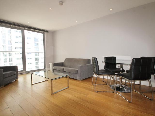 Apartment for rent in Brewery Quarter, Cardiff