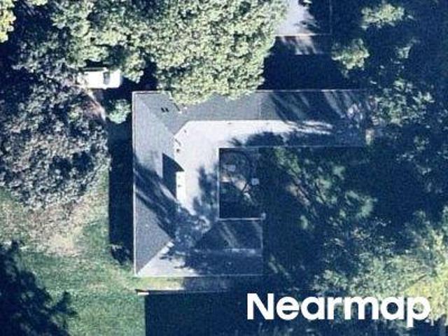 House for sale in Mchenry, Illinois