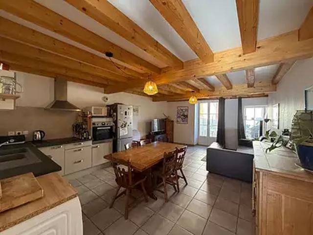 Maison location à Mérignat, Ain