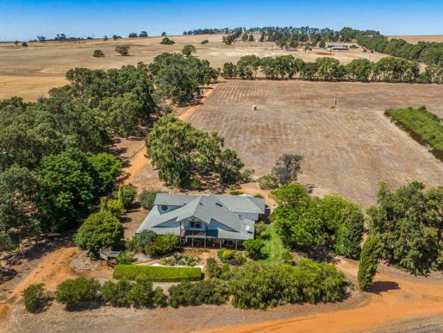 Cottage for sale in Dandaragan, Western Australia