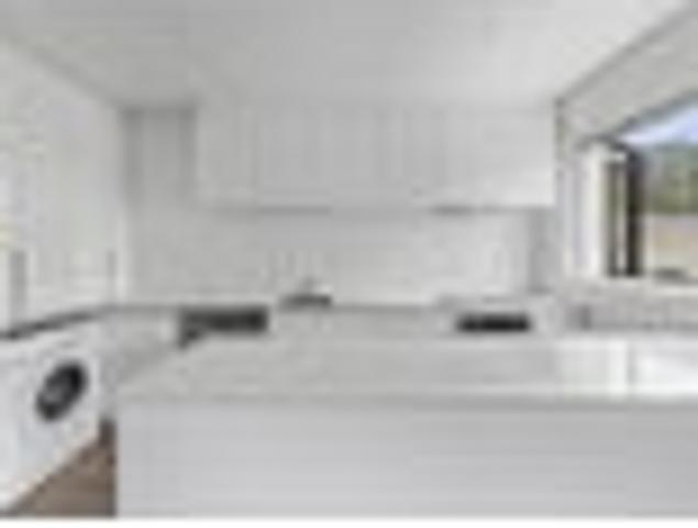 Townhouse for rent in Merivale, Canterbury