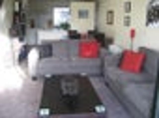 Townhouse for rent in Merivale, Canterbury
