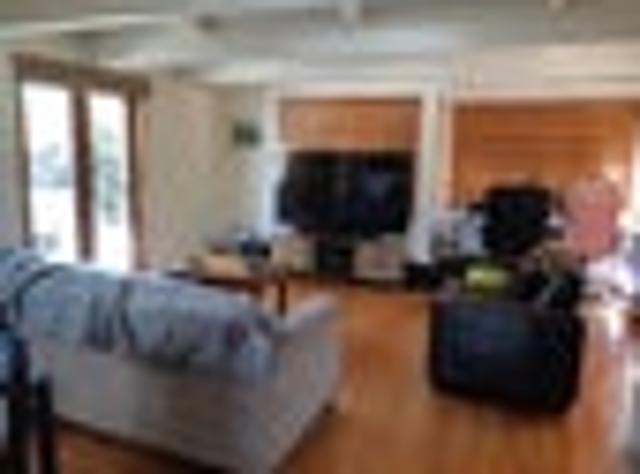 Townhouse for rent in Heathcote, Canterbury