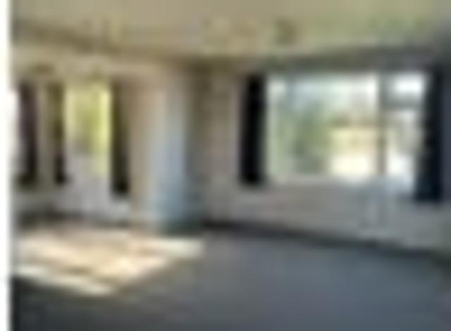 Townhouse for rent in Merivale, Canterbury