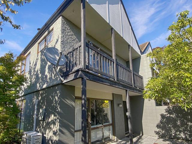 Apartment for rent in Merivale, Canterbury