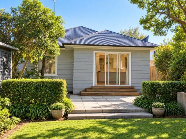 House for rent in Merivale, Canterbury