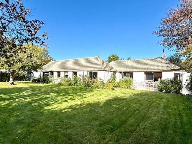 House for rent in Merivale Mall, Fendalton-Waimari-Harewood Community