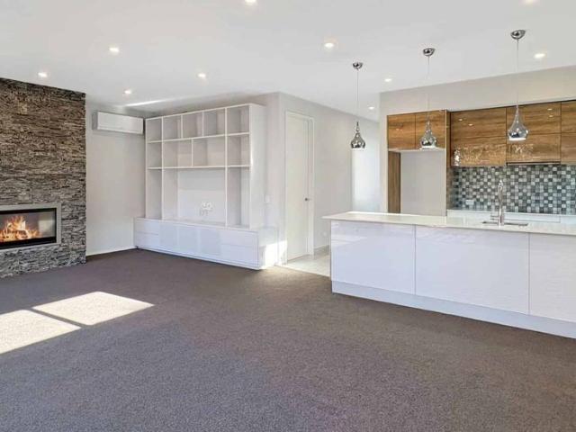 Townhouse for rent in Merivale, Canterbury