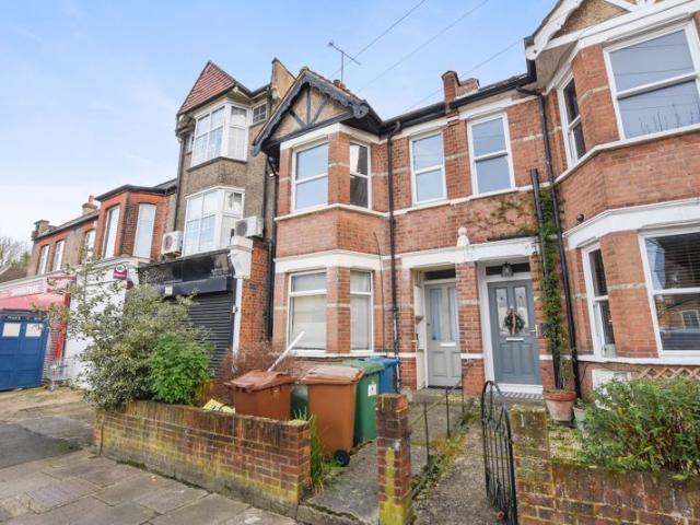 House for rent in London Borough of Harrow, Greater London