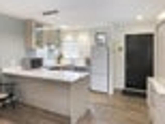 Townhouse for sale in Merivale, Canterbury