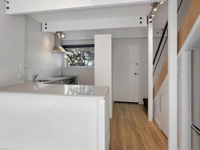 Townhouse for rent in Merivale, Canterbury