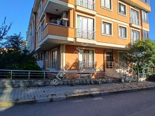 Ataşehir, İstanbul içerisinde kiralık mülk