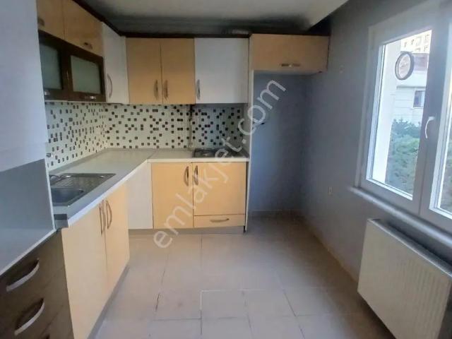 Ataşehir, İstanbul içerisinde kiralık mülk
