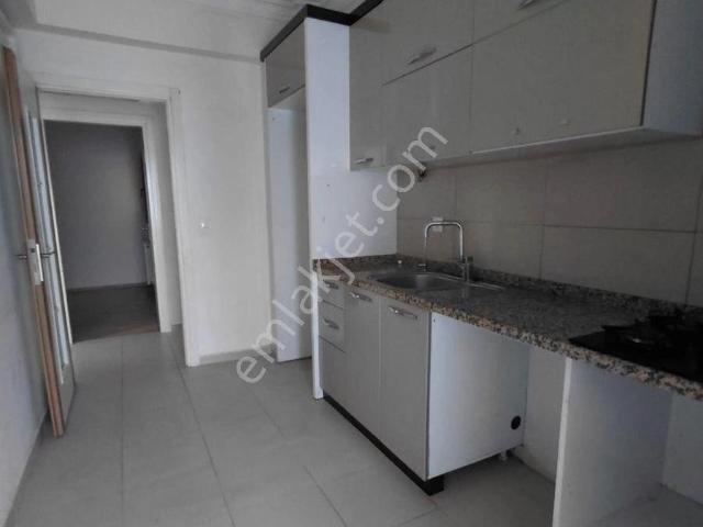 Karabağlar, İzmir içerisinde kiralık mülk