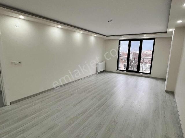 Arnavutköy Merkez Mahallesi, Arnavutköy içerisinde kiralık mülk