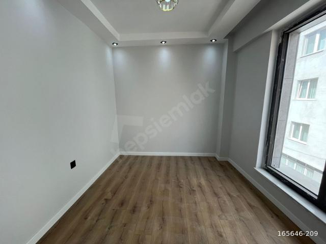Merkez Yeni Mahallesi, Tepebaşı içerisinde satılık mülk