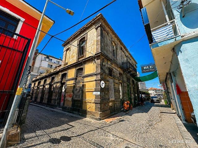 Ayvalik, Balikesir içerisinde satılık Bina