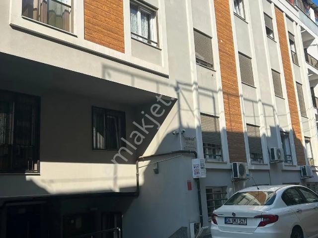 Karabağlar, İzmir içerisinde kiralık mülk