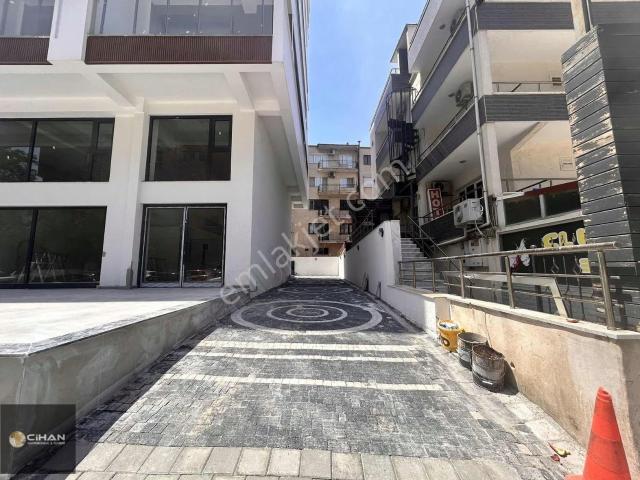 Kuşadasi, Aydin içerisinde satılık mülk