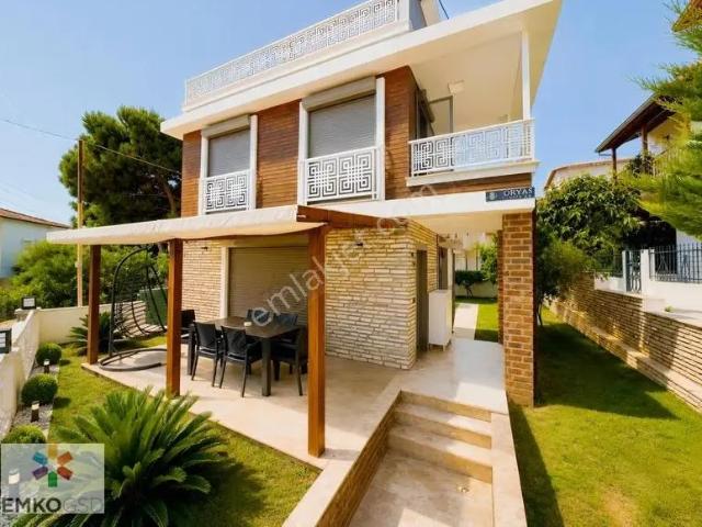 Çukuraltı Mahallesi, Menderes içerisinde satılık Villa
