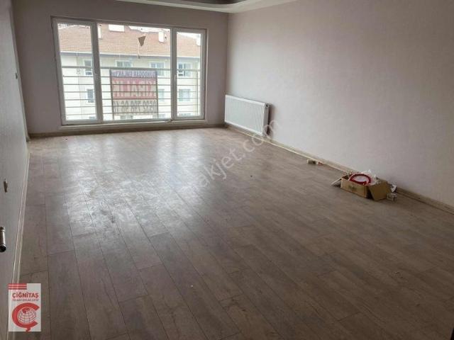 Saray, Pursaklar içerisinde kiralık mülk