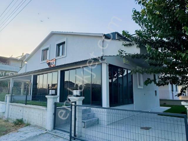 Dikili, İzmir içerisinde satılık Villa