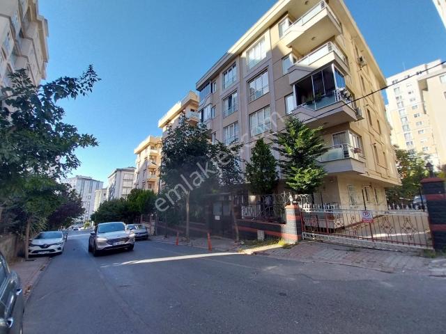 Ümraniye, İstanbul içerisinde satılık mülk