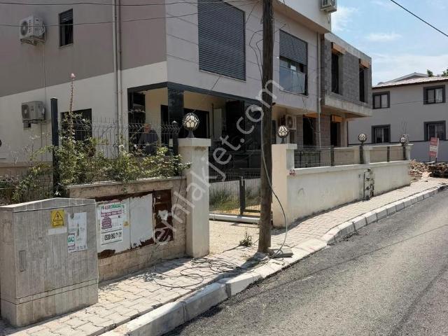 Urla, İzmir içerisinde kiralık mülk