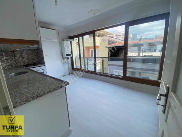 Karabağlar, İzmir içerisinde kiralık mülk