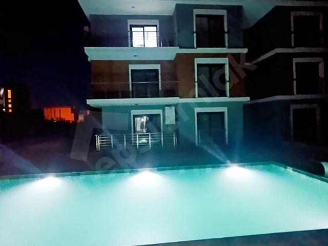 Yenifoça, Foça içerisinde satılık mülk