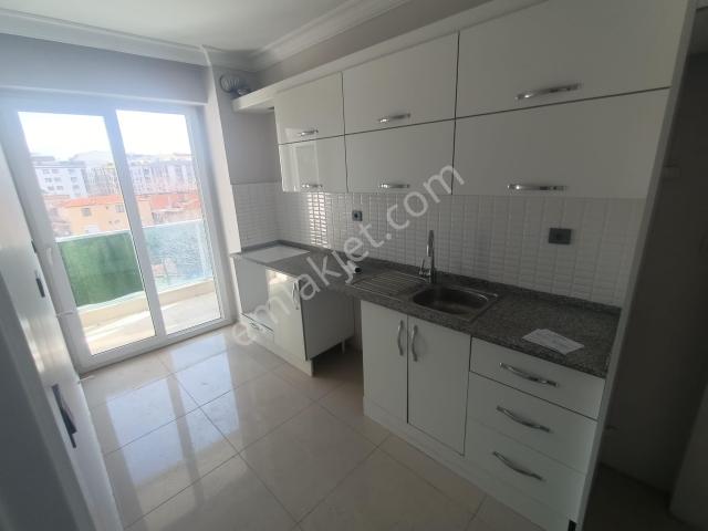 Karşiyaka, İzmir içerisinde satılık mülk