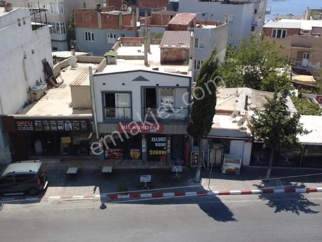 Bayrakli, İzmir içerisinde satılık Bina