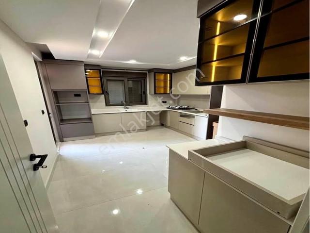 İstanbul içerisinde satılık mülk