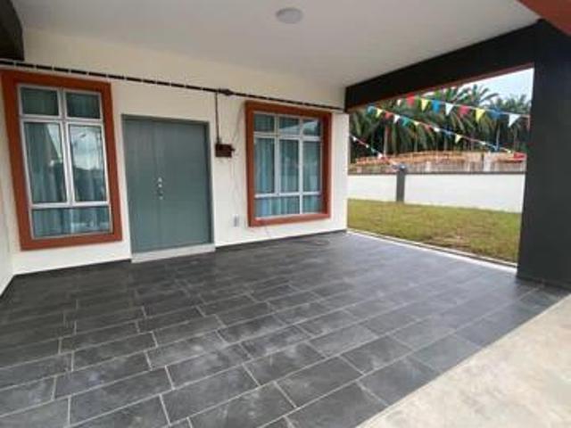 Terraced House for sale in Malaka
