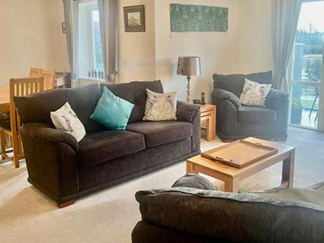 House for sale in Green Close, Warwickshire