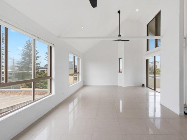 Duplex for rent in Fernbrook, Queensland