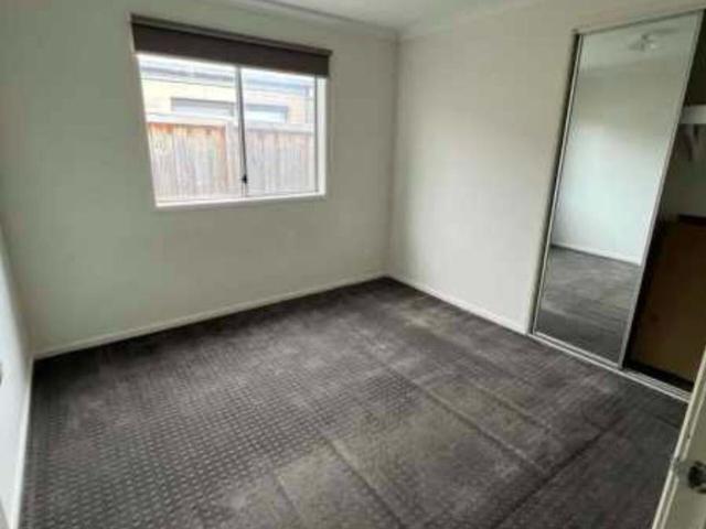 Room for rent in Camerons Creek, Victoria