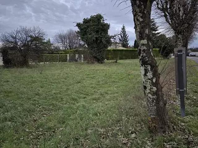 Terrain vente à Cognac, Merpins